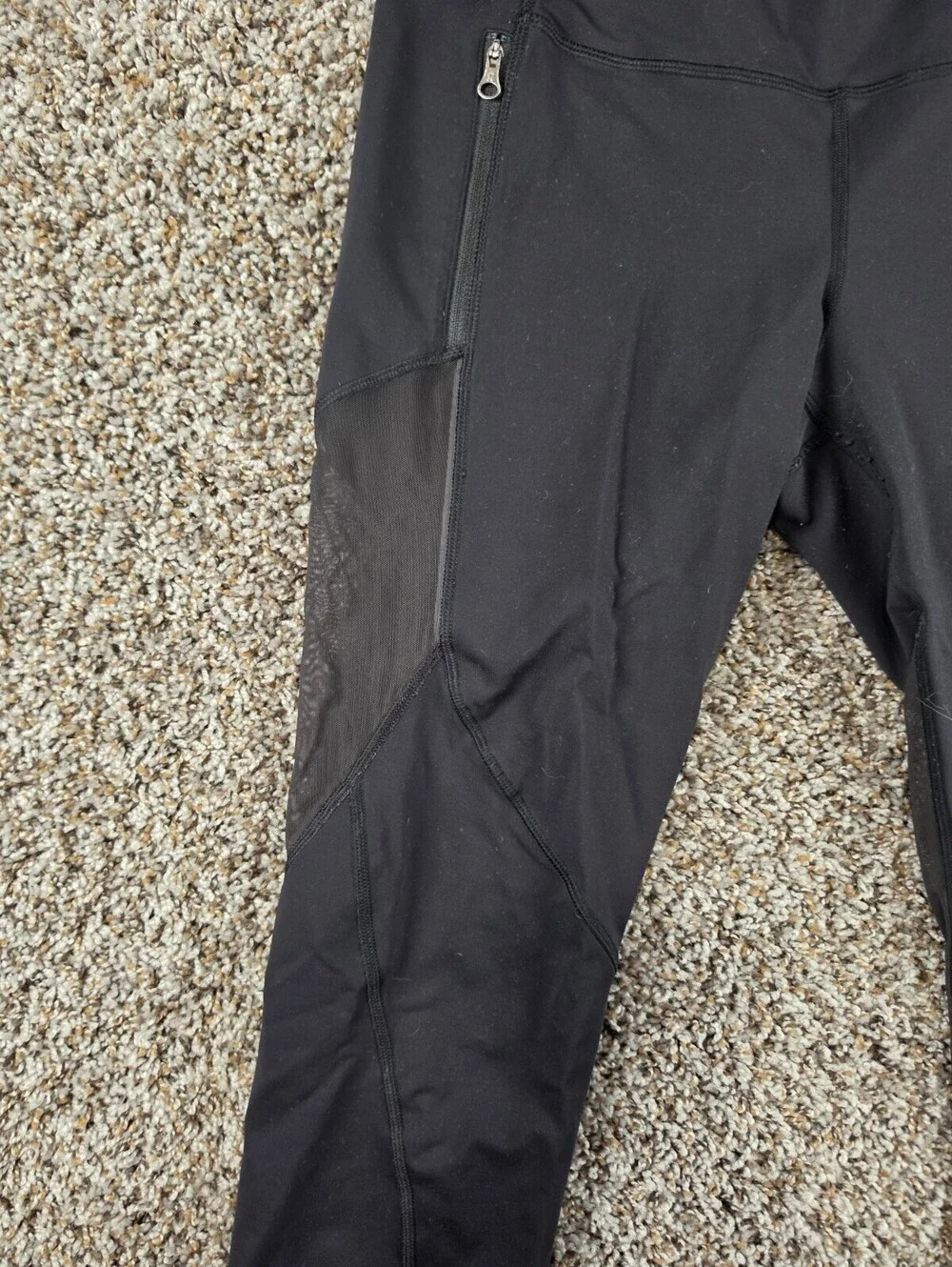 Lululemon Run Inspire crop leggings Womens Sz 10 Black Zipper Pockets